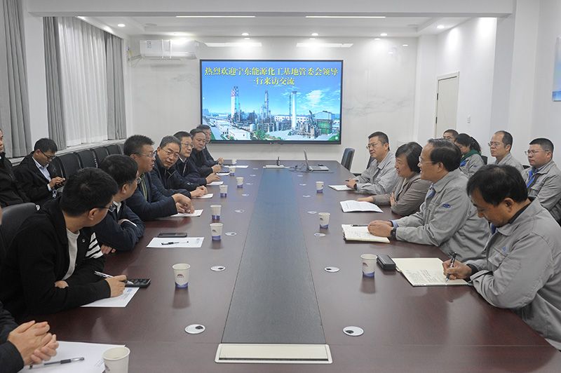 宁东能源化工基地客人到访尊时凯龙Z6